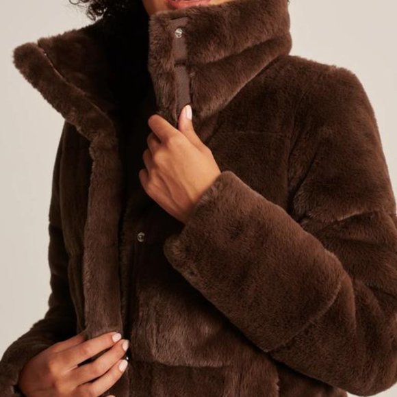 Abercrombie Faux Fur Mini Puffer Coat - Picture 14 of 16
